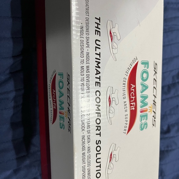 Brand new with tags original price $45 for the sketchers and $20 flip flops - Picture 5 of 8